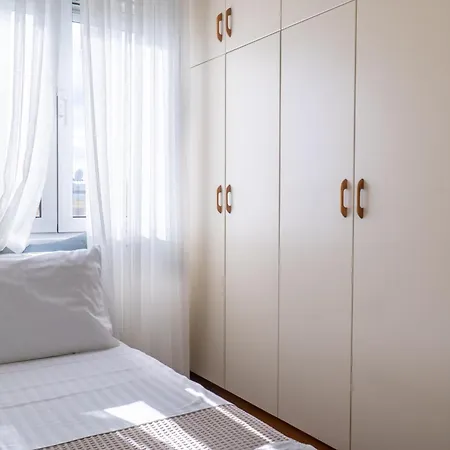 Studio Navarino Square - στούντιο διαμέρισμα πλατεία ναυαρίνου * סלוניקי